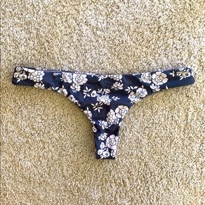 Acacia Blossom Hookipa